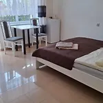 Plomyk Bed & Breakfast 3*