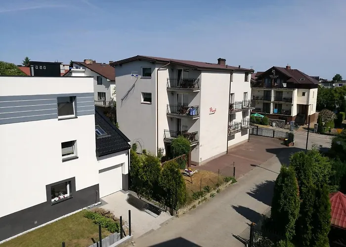 Plomyk Bed & Breakfast 4*