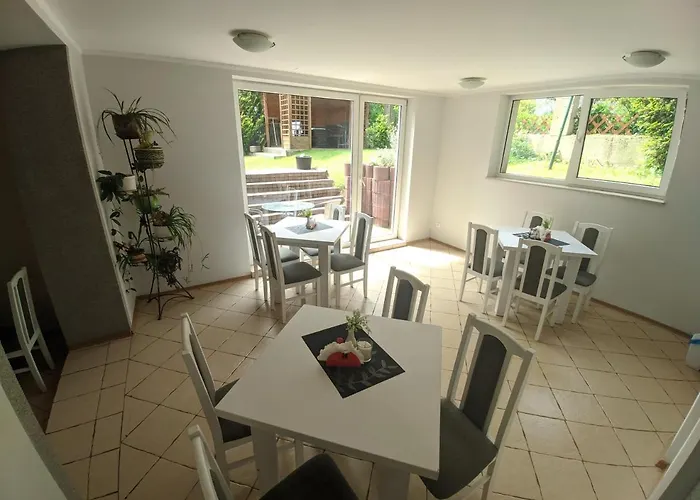 Plomyk فندق مبيت وإفطار 3*