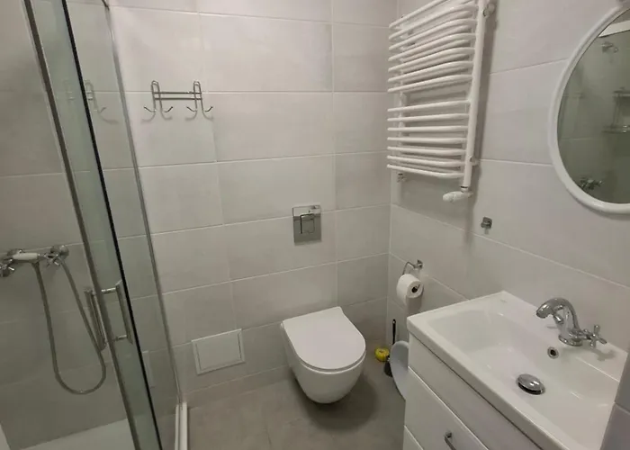 Plomyk Bed & Breakfast 4*