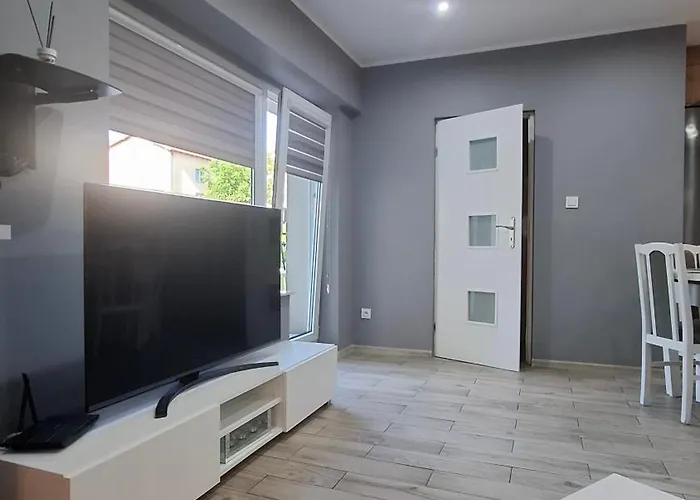 Plomyk Bed & Breakfast 4*