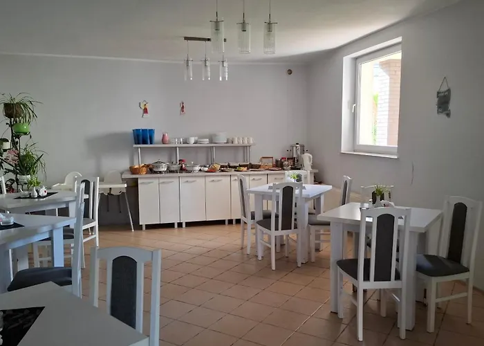 Plomyk Bed & Breakfast